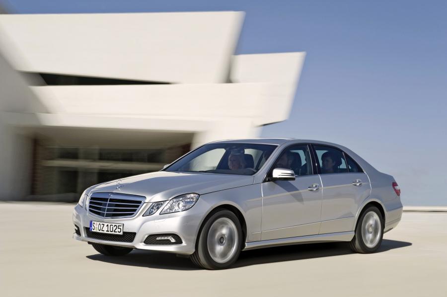  Mercedes-Benz E-Class 2010 года  (фото 120 из 128)